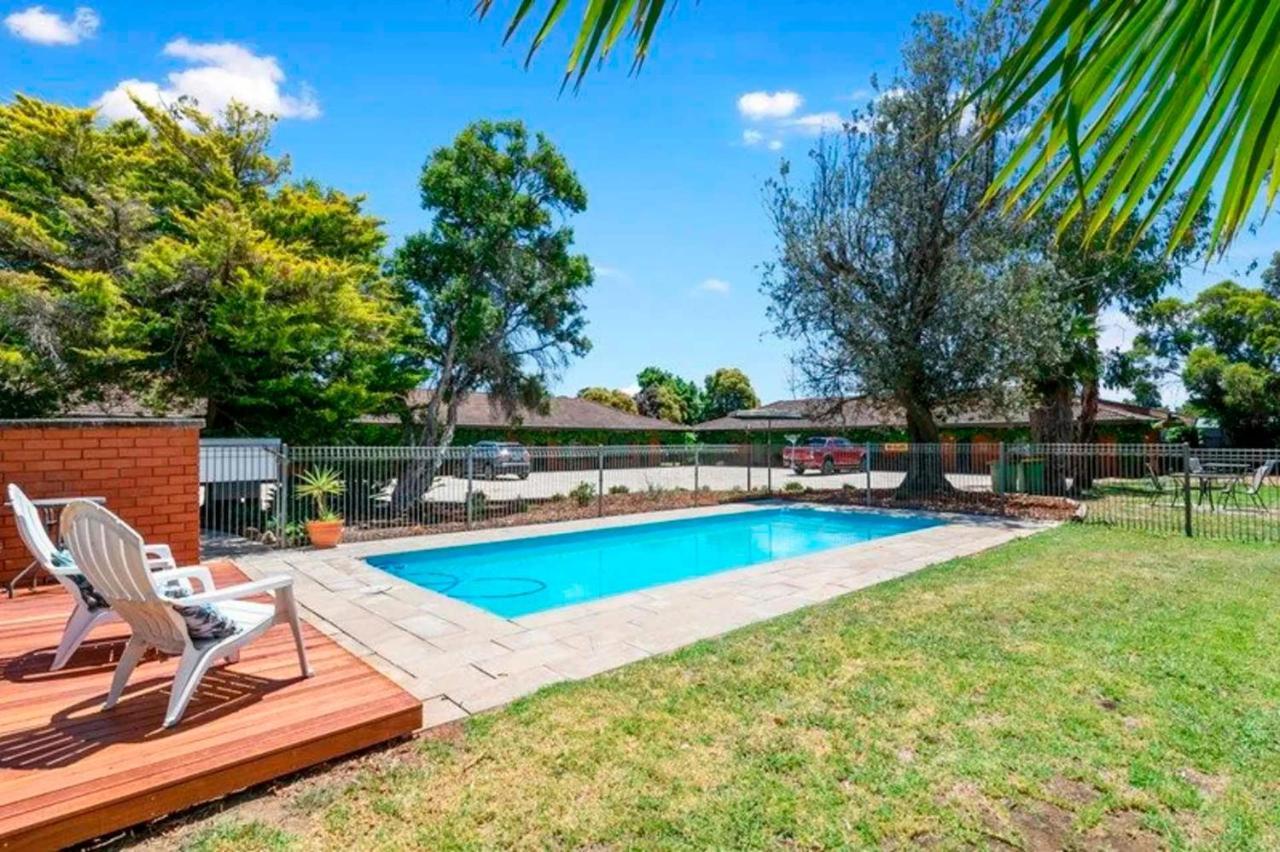 Motel Wingrove Corowa Dış mekan fotoğraf